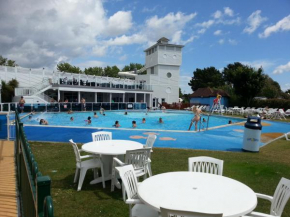 Отель Rockley Park  Пул